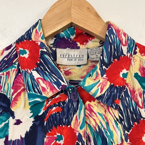Vintage Nordstrom Point of View floral button up blouse- size medium - Picture 8 of 10